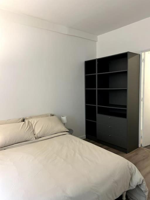 Le Petit Paris Compiegne Apartment Exterior foto