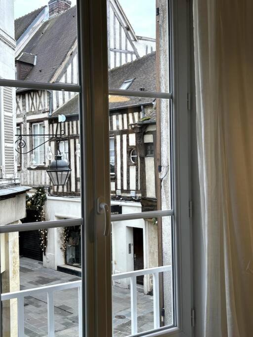 Le Petit Paris Compiegne Apartment Exterior foto